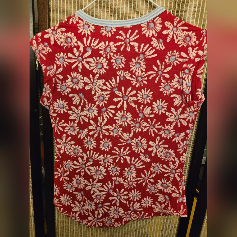 Red Floral Tee - Picture 7 of 7
